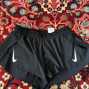 Nike Aeroswift small